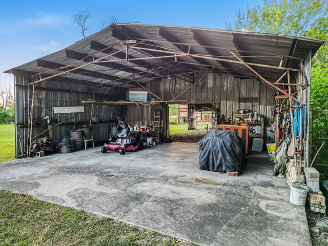 9731 Hadden Road, Baytown, TX 77521