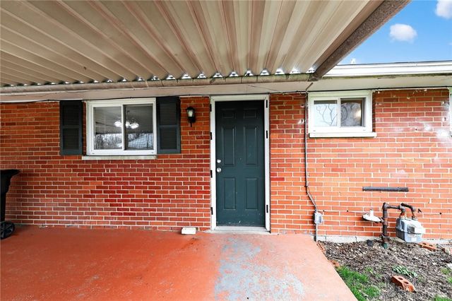 5230 Hoover Avenue, Dayton, OH 45417