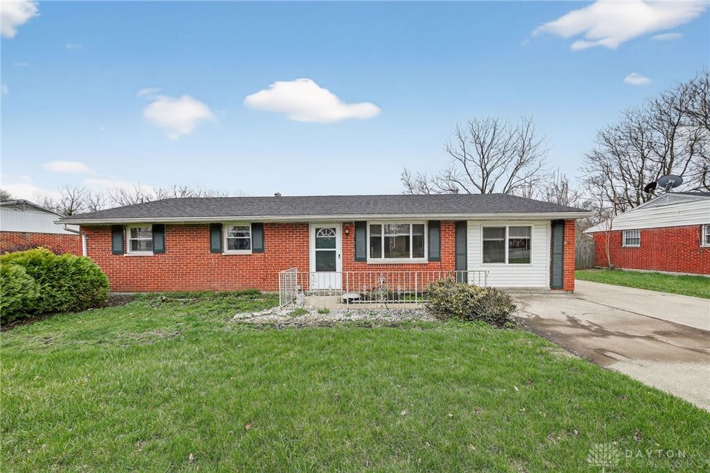 5230 Hoover Avenue, Dayton, OH 45417