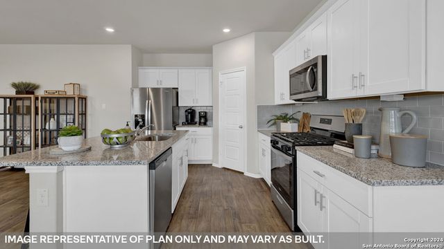 1627 LAYNE LOOP, New Braunfels, TX 78130