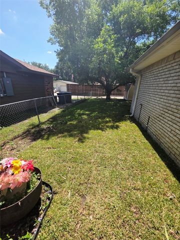 2633 Dove Meadow Drive, Garland, TX 75043