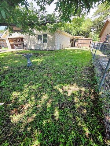 2633 Dove Meadow Drive, Garland, TX 75043