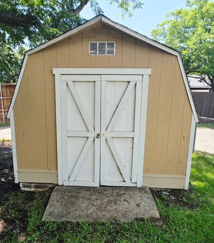 2633 Dove Meadow Drive, Garland, TX 75043