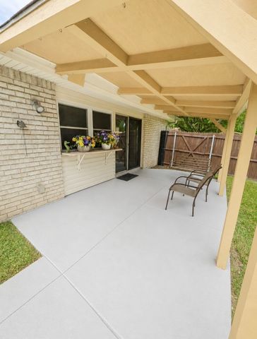 2633 Dove Meadow Drive, Garland, TX 75043