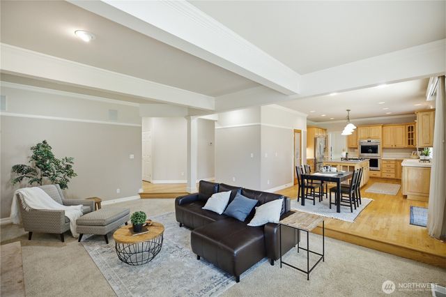617 SW 361st Street, Federal Way, WA 98023