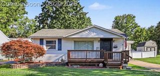 543 Atwater Street, Lake Orion, MI 48362
