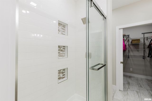 821 N 27TH Street, Herrin, IL 62948