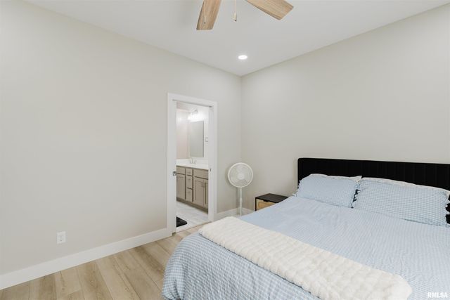 821 N 27TH Street, Herrin, IL 62948