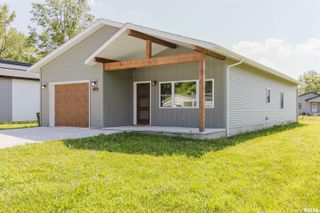 821 N 27TH Street, Herrin, IL 62948