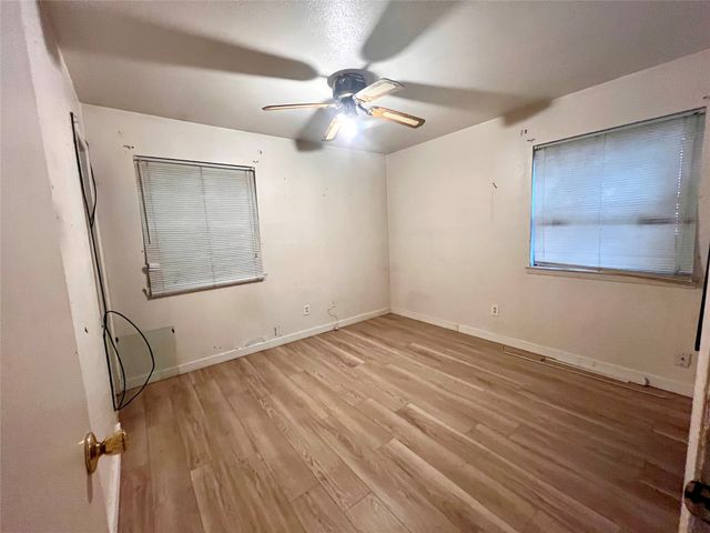 6808 Sweet Sue Lane, Dallas, TX 75241