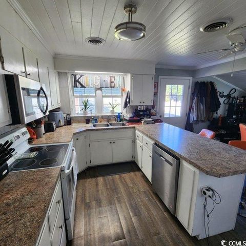 809 Cedar St., Georgetown, SC 29440