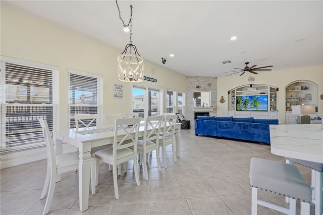 13641 Camino De Oro Ct, Corpus Christi, TX 78418