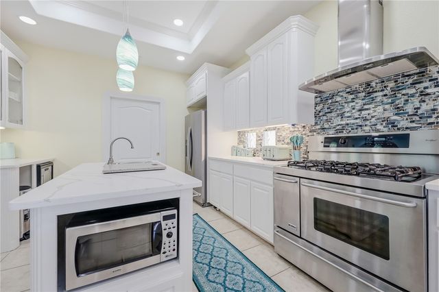 13641 Camino De Oro Ct, Corpus Christi, TX 78418