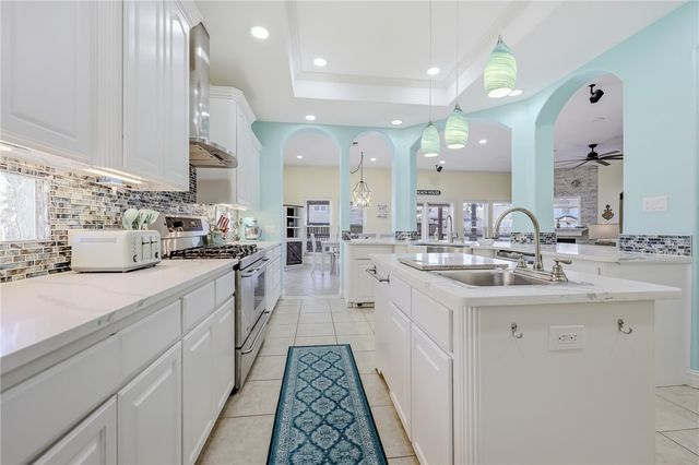 13641 Camino De Oro Ct, Corpus Christi, TX 78418