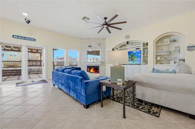 13641 Camino De Oro Ct, Corpus Christi, TX 78418