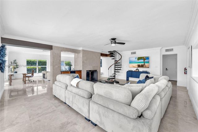 4440 NE 23rd Avenue, Lighthouse Point, FL 33064