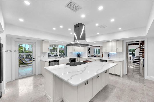 4440 NE 23rd Avenue, Lighthouse Point, FL 33064