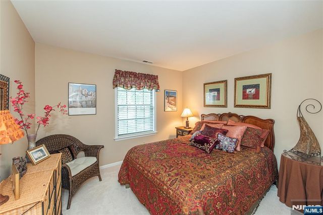 138 Day Court, Mahwah, NJ 07430
