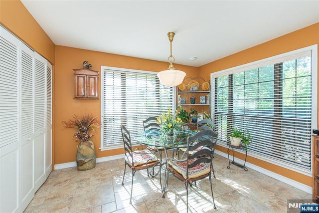 138 Day Court, Mahwah, NJ 07430