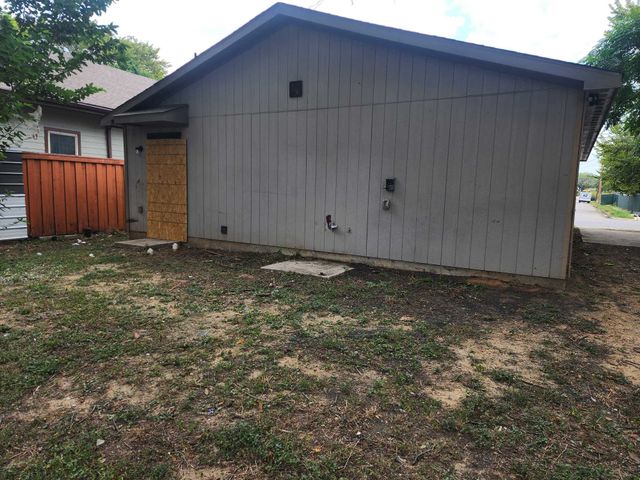 3823 Colonial Avenue, Dallas, TX 75215