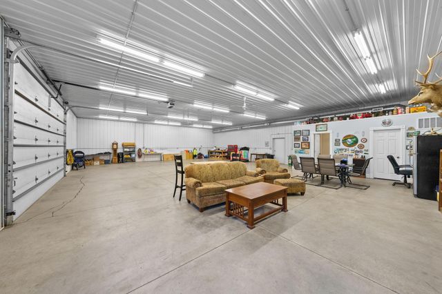 8946 285th Avenue NE, North Branch, MN 55056