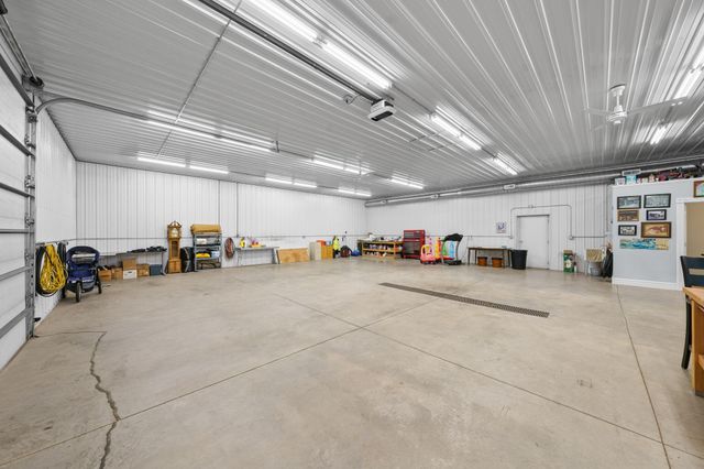 8946 285th Avenue NE, North Branch, MN 55056