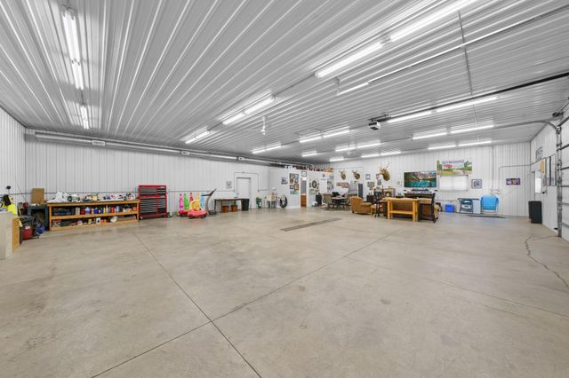 8946 285th Avenue NE, North Branch, MN 55056
