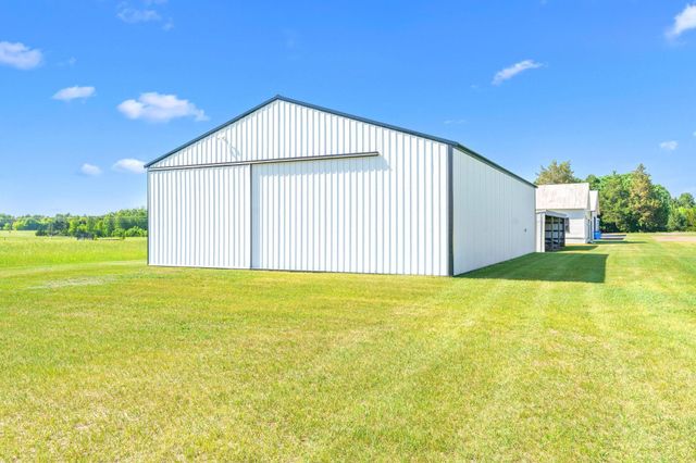 8946 285th Avenue NE, North Branch, MN 55056