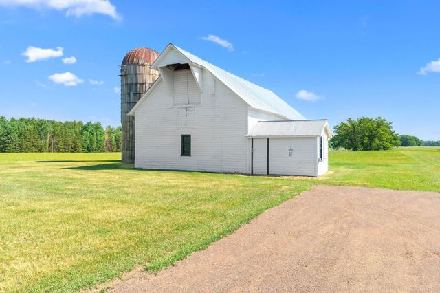 8946 285th Avenue NE, North Branch, MN 55056