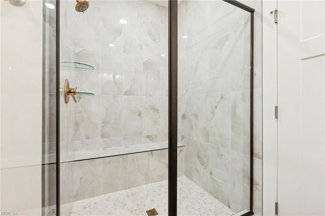 2678 Rail CT, Hayes, VA 23072