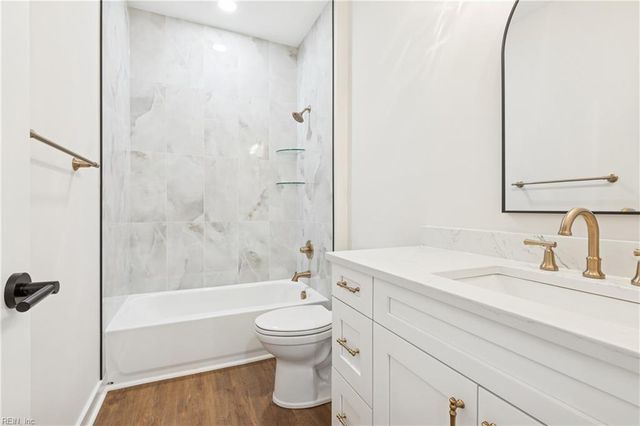 2678 Rail CT, Hayes, VA 23072