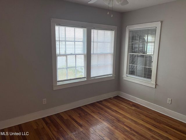 2700 Pine Avenue, Gulfport, MS 39501