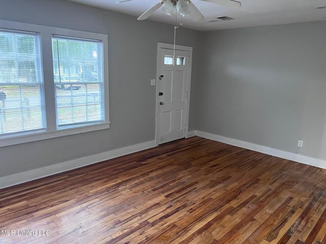 2700 Pine Avenue, Gulfport, MS 39501