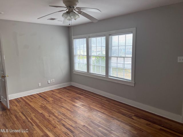 2700 Pine Avenue, Gulfport, MS 39501