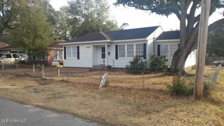 2700 Pine Avenue, Gulfport, MS 39501