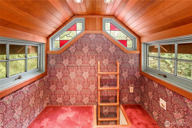 7400 Island Center Road NE, Bainbridge Island, WA 98110