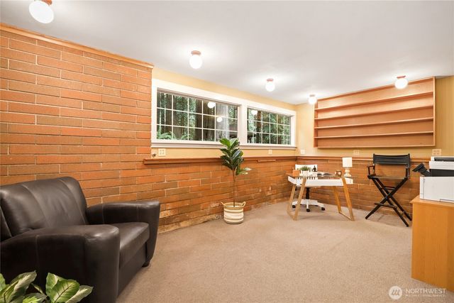 7400 Island Center Road NE, Bainbridge Island, WA 98110