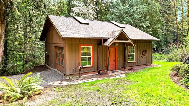 7400 Island Center Road NE, Bainbridge Island, WA 98110