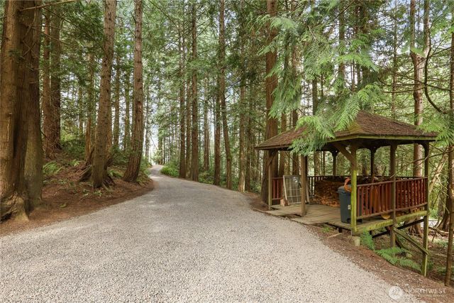 7400 Island Center Road NE, Bainbridge Island, WA 98110