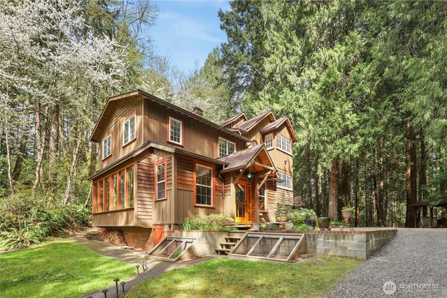 7400 Island Center Road NE, Bainbridge Island, WA 98110