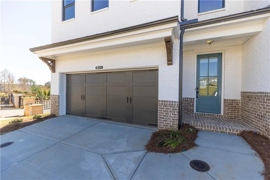 Image 4 of property listing at 4912 Molder Avenue 66, Buford, GA 30518
