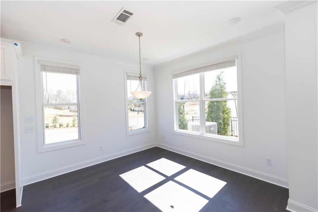 Image 44 of property listing at 4912 Molder Avenue 66, Buford, GA 30518