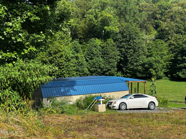 1013 Cloud Creek Road, Rogersville, TN 37857