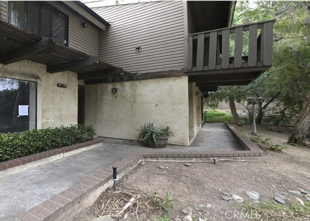 534 S Flower Circle, Orange, CA 92868