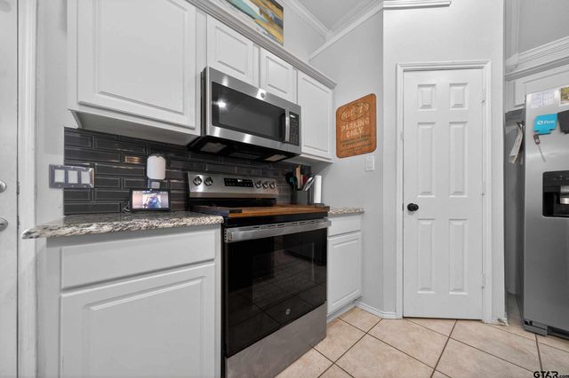 7032 La Hacienda, Flint, TX 75762