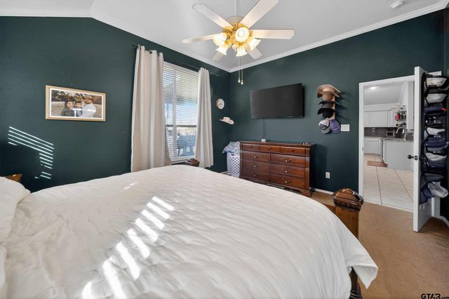 7032 La Hacienda, Flint, TX 75762