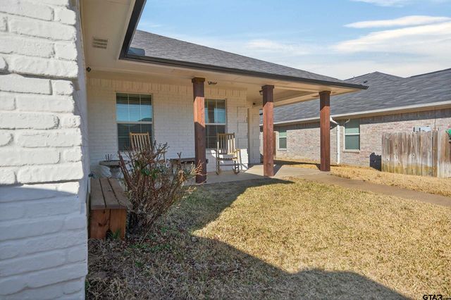 7032 La Hacienda, Flint, TX 75762