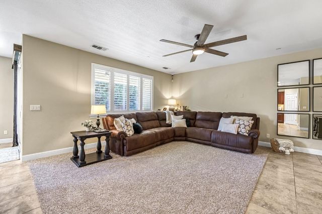 7265 E Yale Avenue, Fresno, CA 93737