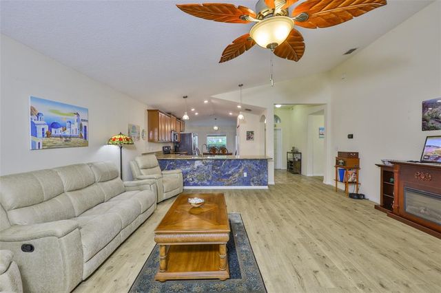 15403 FIRE ROCK PLACE, Ruskin, FL 33573