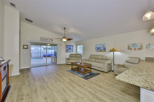 15403 FIRE ROCK PLACE, Ruskin, FL 33573